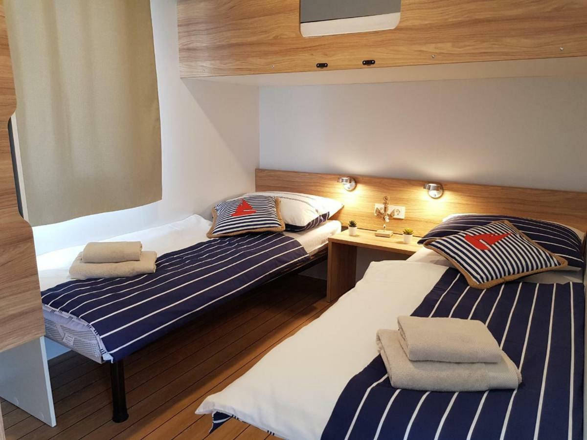 Mobile Home Biograd Na Moru Gapi House 外观 照片